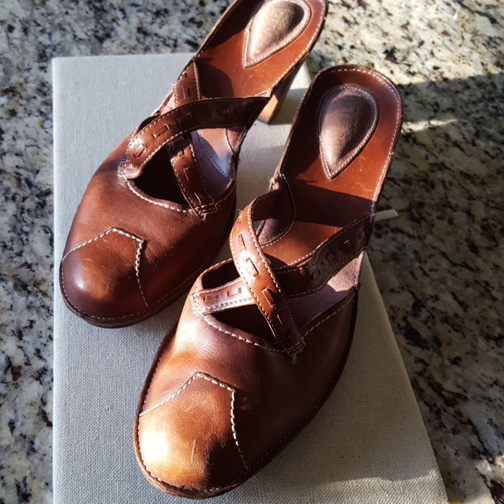 Artisan Clarks